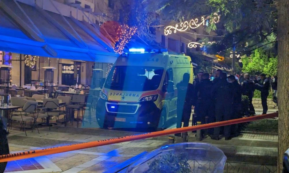 Θρίλερ στη Νέα Σμύρνη: Νεκρός 16χρονος μέσα στο σπίτι του από πολλαπλές μαχαιριές! Παρόντες τη μοιραία στιγμή η μητέρα, ο 18χρονος αδερφός & η γιαγιά (Βίντεο)